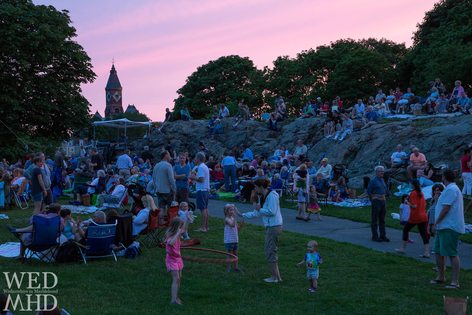 Concerts at Crocker Park take place every night during the Festival of Arts. The park is a perfect setting for a picnic on these warm Summer nights.